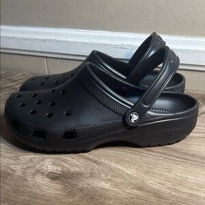Crocs Classic Platform Clog W12 & M10 in Size